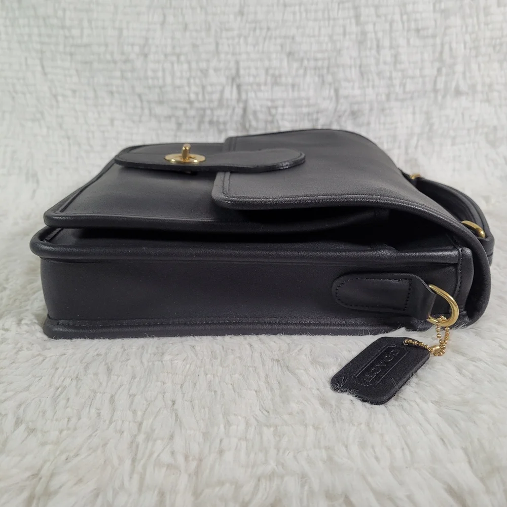 SOLD!!! NWOT, Vintage Coach Station Bag #5130 - Picture 3 of 8